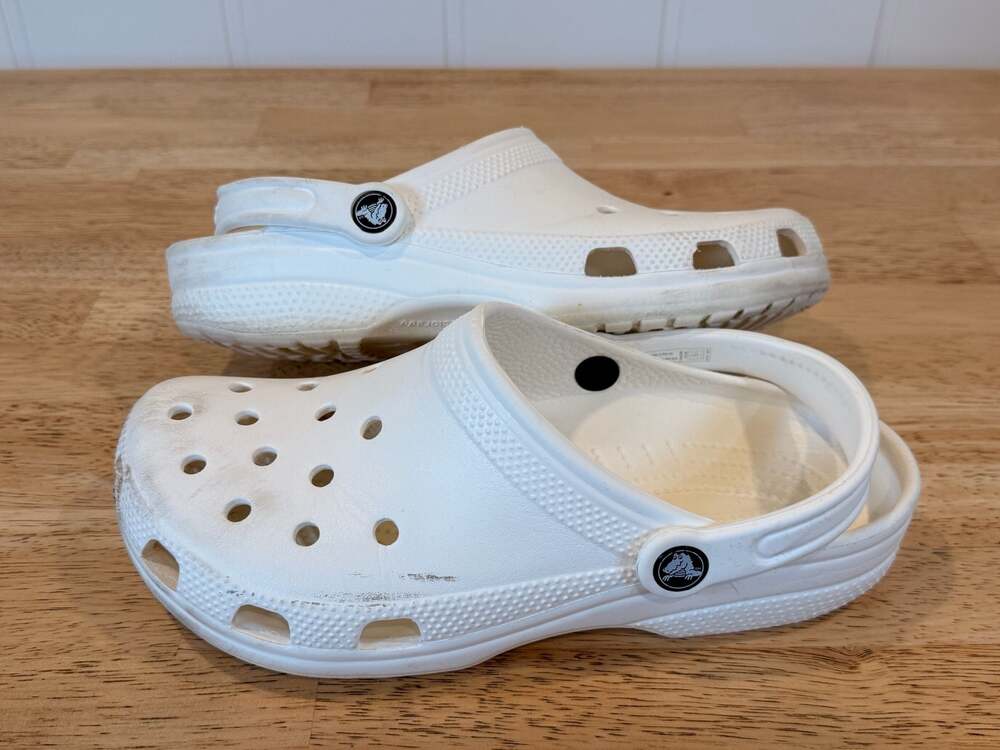 Crocs Classic Unisex Clog - White Men’s 7 Women’s 9